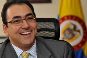 Entrevista con Sergio Díaz-Granados ministro de Comercio, Industria y Turismo